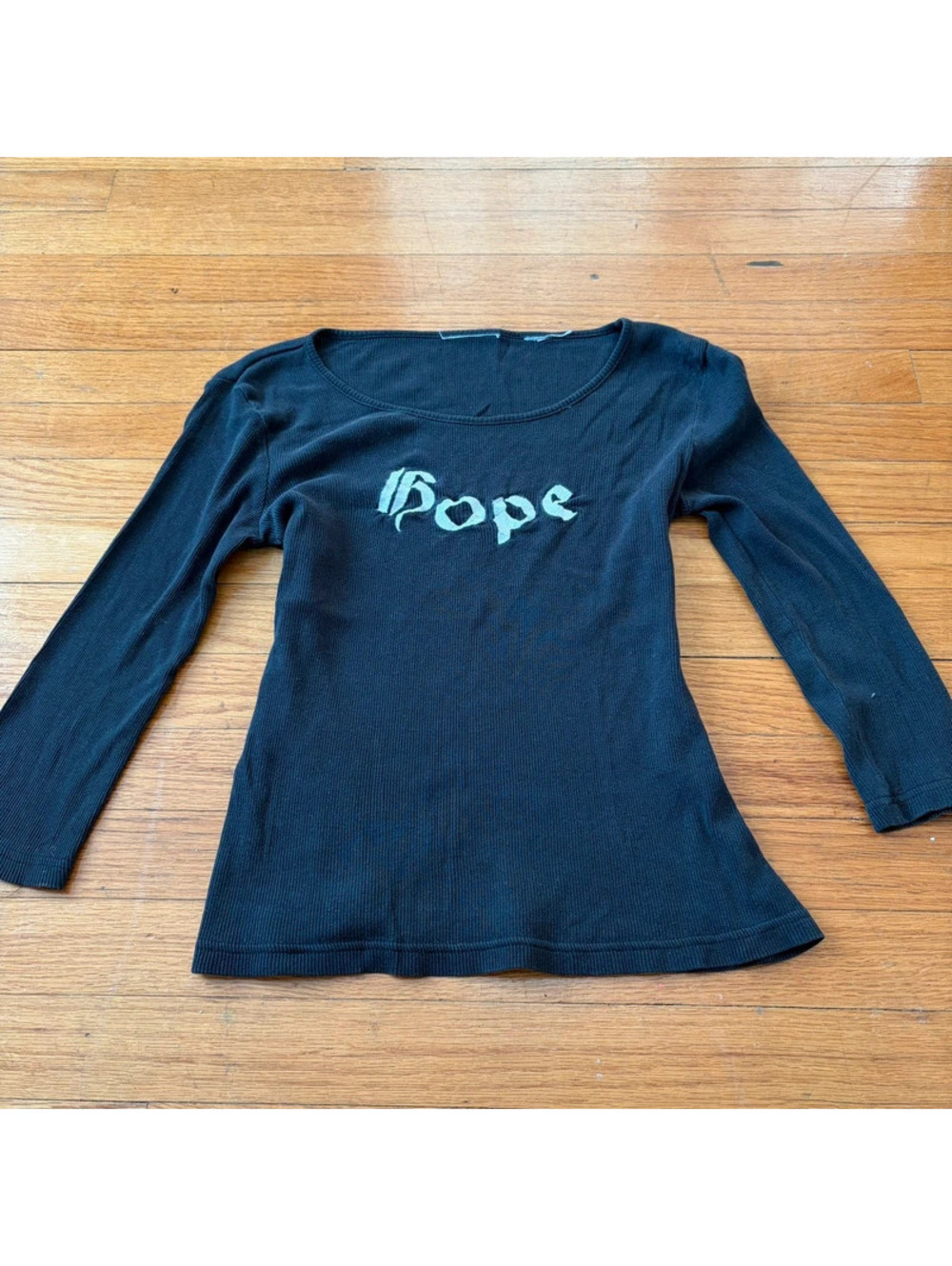 Vintage y2k fitted grunge emo text quarter sleeve top